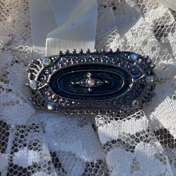 Vintage 1928 Brand Black & Green Enamel Rhinestone Brooch OS Silver-tone Oval - Picture 1 of 8